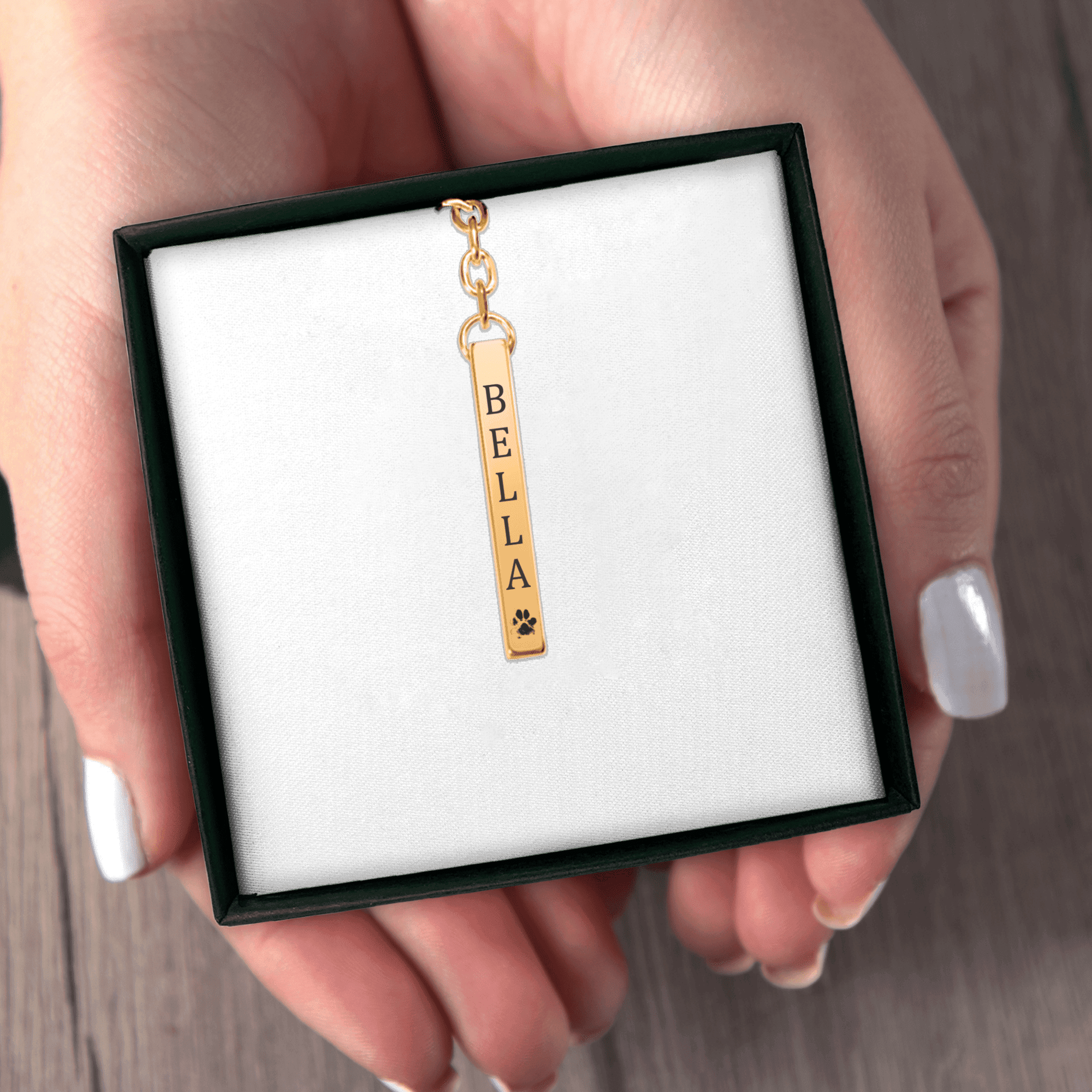 Personalized Pet Name Keychain | Custom Dog & Cat Mom Gift | Engraved Pet Keychain